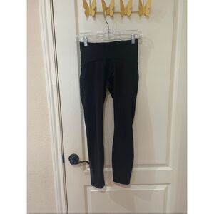 Lululemon ankle length leggings size 6